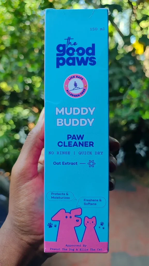 Best No Rinse Foam Paw Cleanser for Golden Retriever Paws by Muddy Buddy