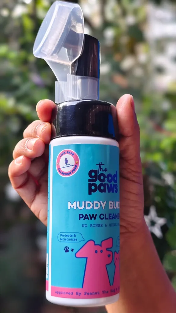 No Rinse Paw Cleanser for Golden Retriever by Muddy Buddy No Lick